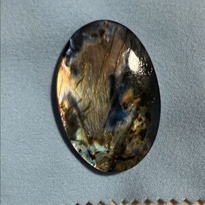 Labradorite cabachon